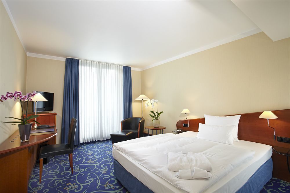ซีไซด์ พาร์ค โฮเต็ล ไลพ์ซิช Hotel ไลป์ซิก ภายนอก รูปภาพ